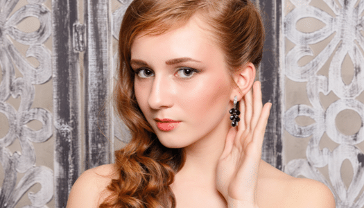 Hairstyles for triangle face shapes