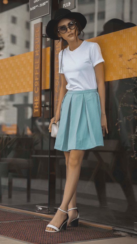 Skirt And T-Shirts For Most Ambitious T-Shirt Combinations